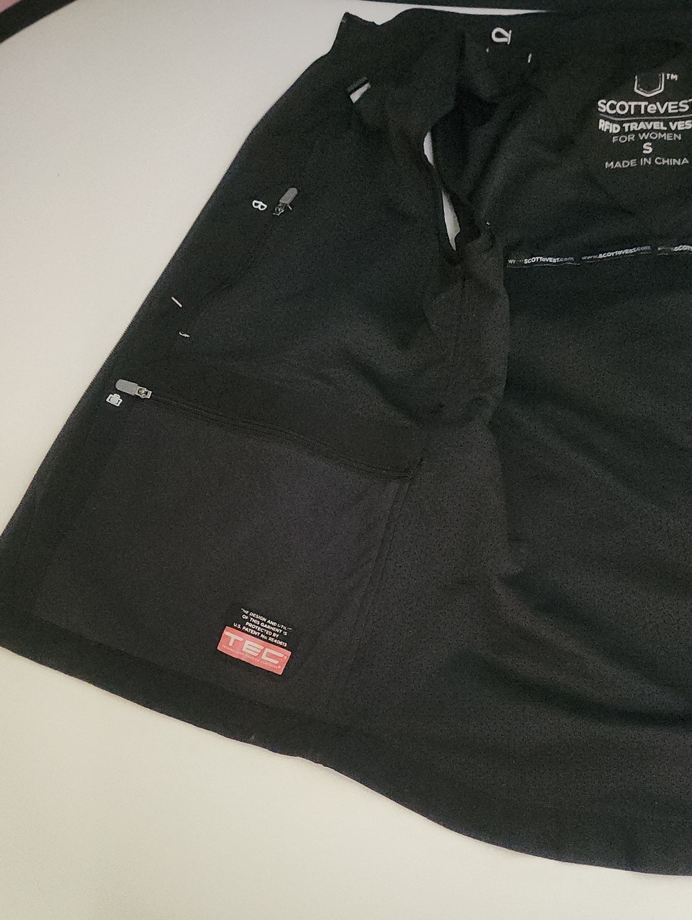 Scottevest Women's Black RFID Travel Vest - Sleek Zip Front - Picture 8 of 16